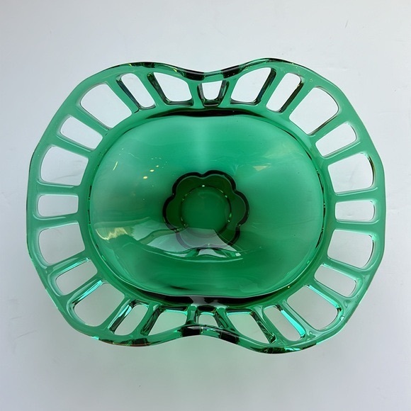 VTG Duncan Miller Emerald Green Art Glass Bowl Oval Folded Lattice Edge 10”L - Picture 6 of 6